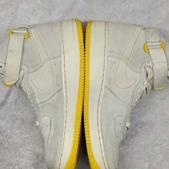 Nike Air Force 1 High Desert Sand Varsity Maize 6.5 Y - Picture 4 of 7